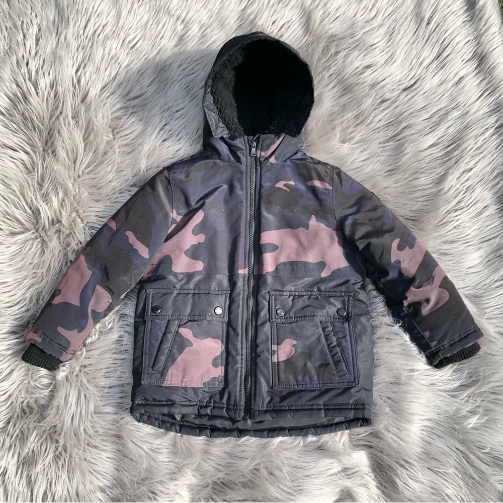 Michael Kors Black and Gray Camo Puffy Winter Coat with Sherpa Hood, Size 4T